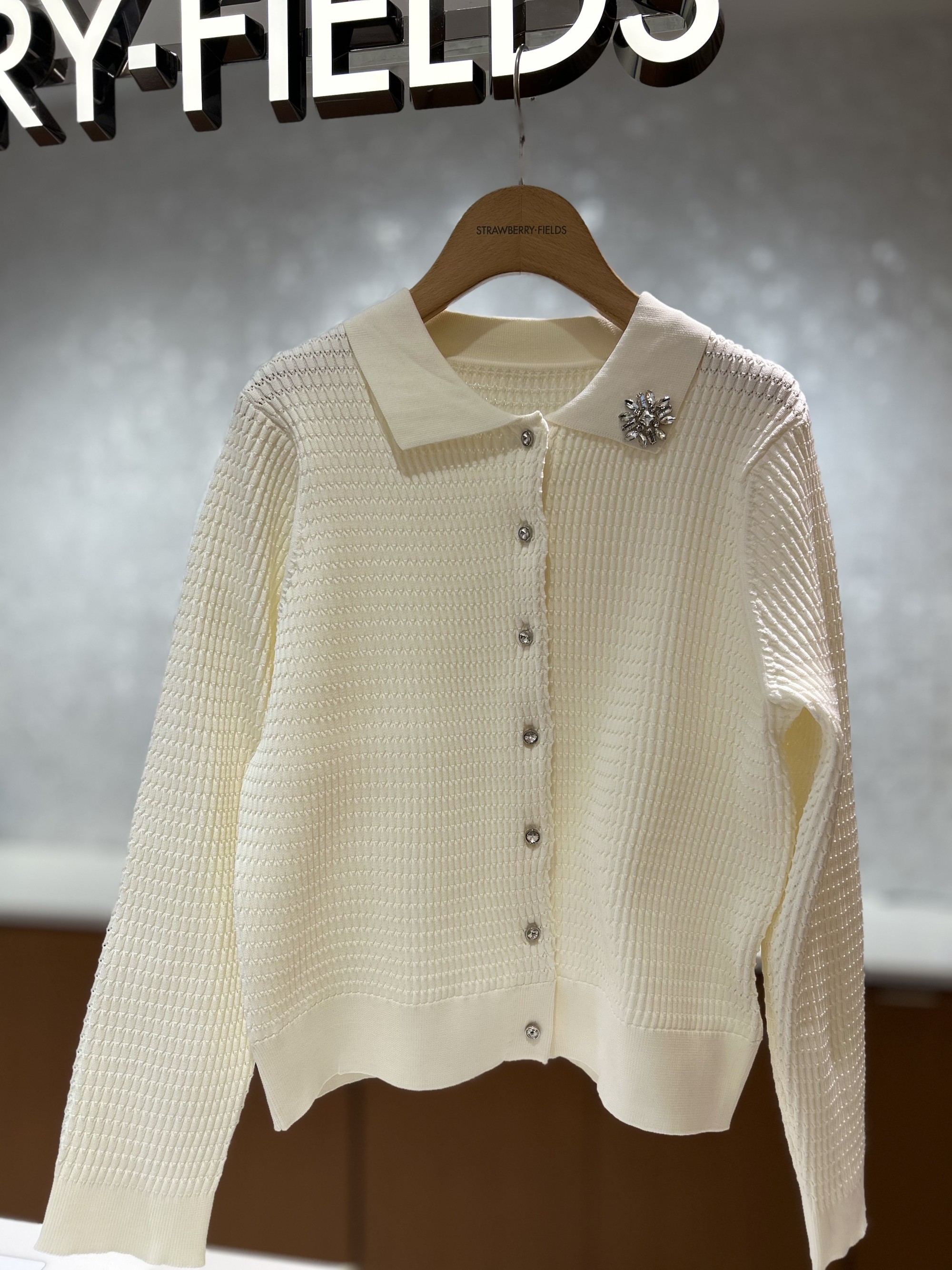 ニットカーディガン