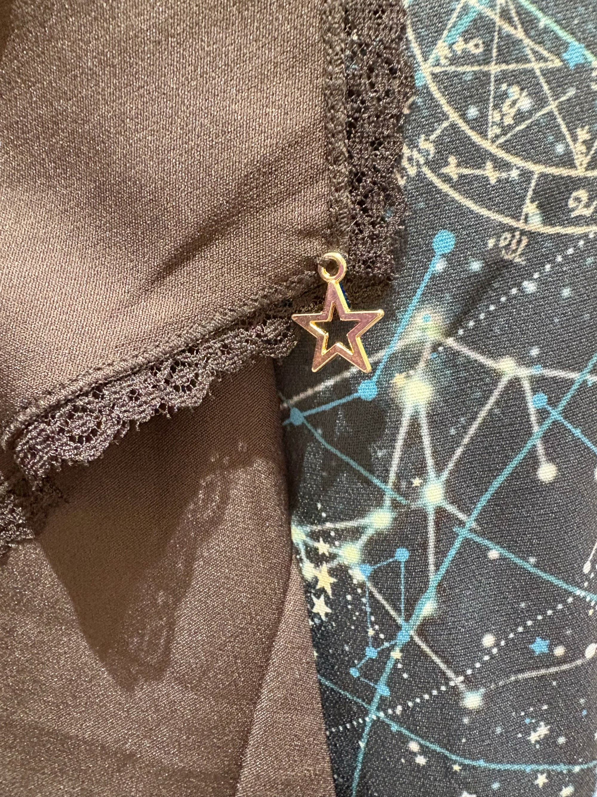 〘ふわっと上品なシルエット〙フリルスカート