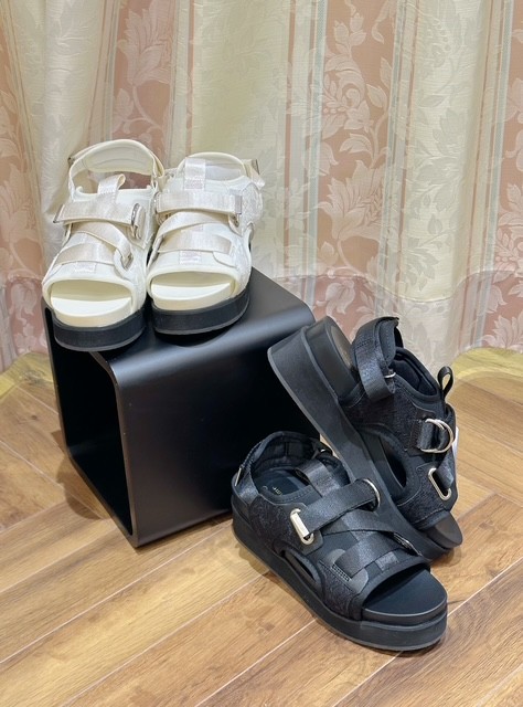 カジュアルな普段使いにピッタリなサンダル