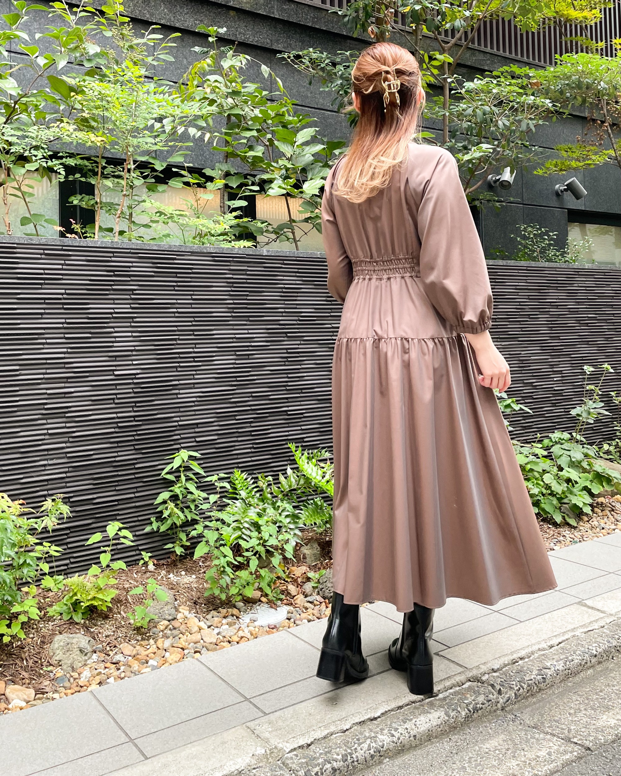 新作滑らか素材ギャザーワンピース