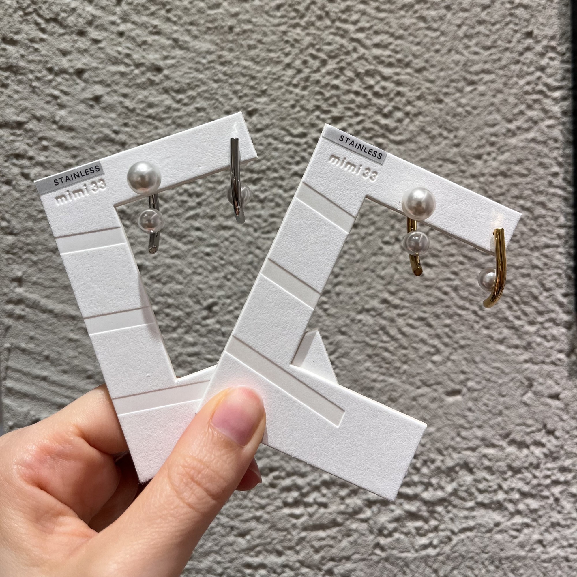 【🍁冬におすすめのパールピアス🧶】