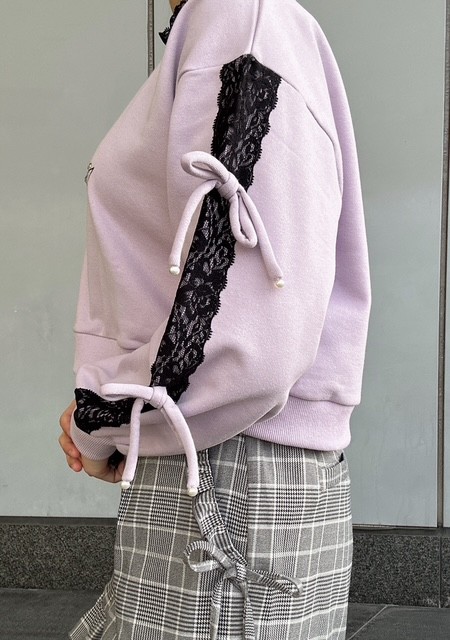 カジュアルコーデのワンポイントに使えるスウェット