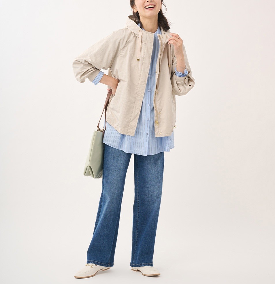 軽やか素材ときれいめデザインを組み合わせた、春のフードジャケット