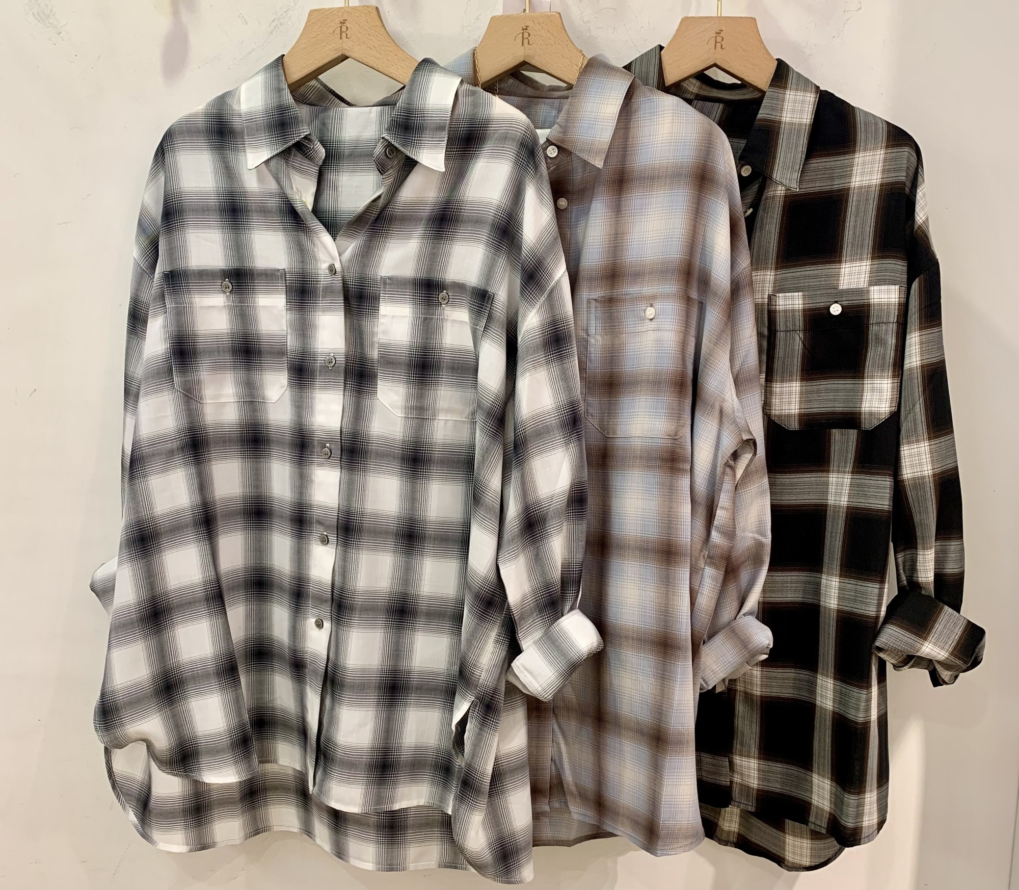 【秋カラーをちょい足し】チェックシャツ