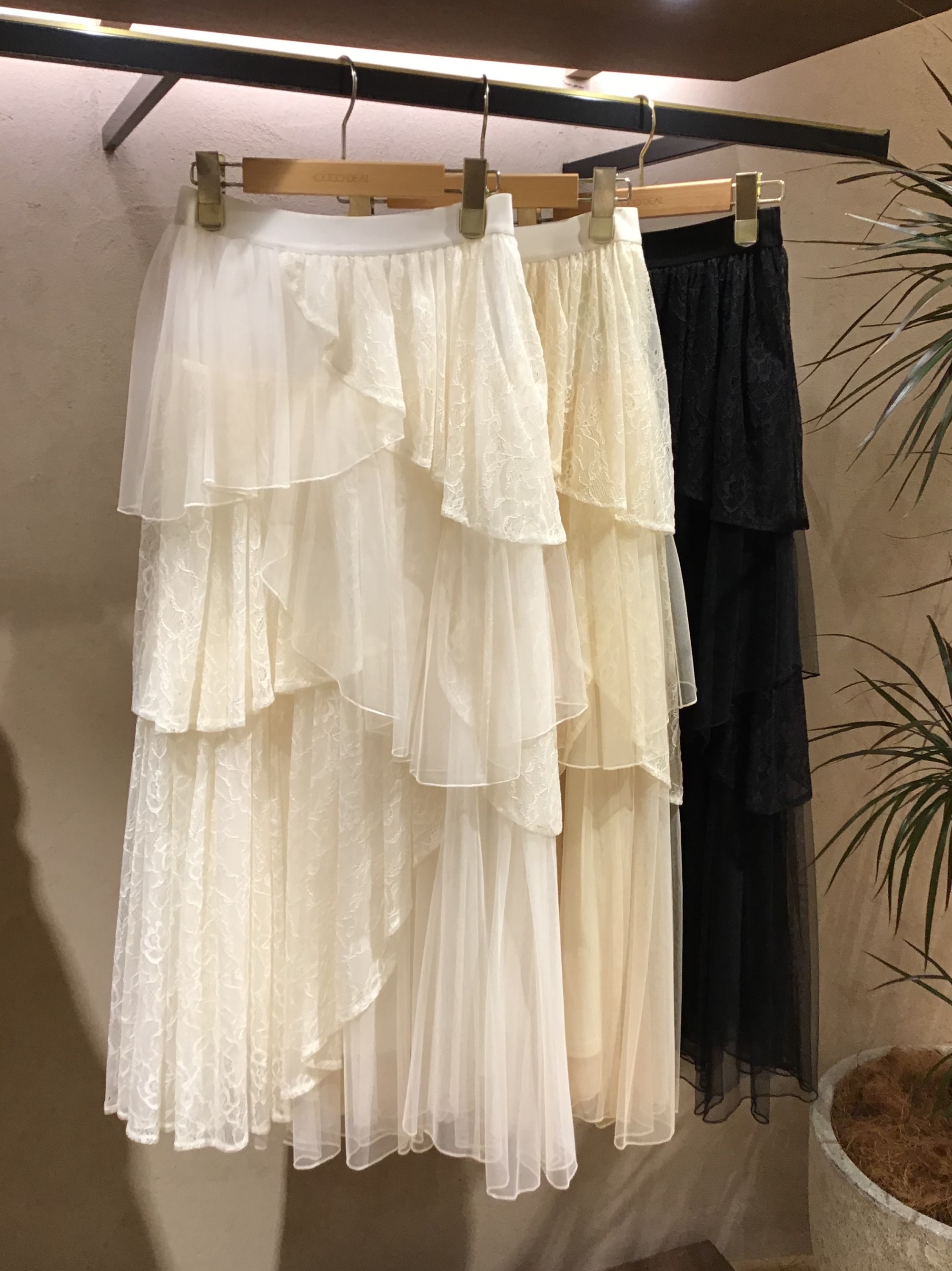 【新作入荷✨】チュールレースミックスペタルティアードスカート