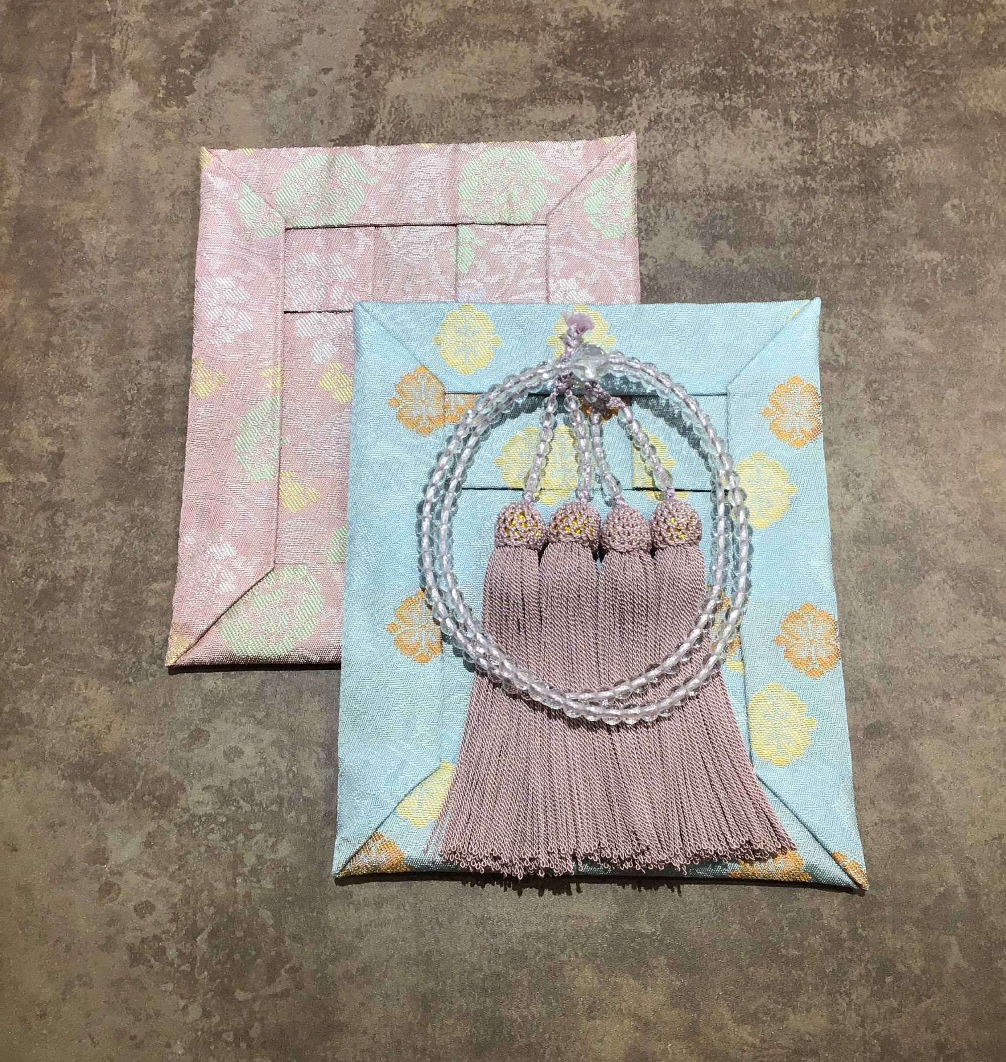 水晶128面切子小糸振分共仕立ライラック二五房同色通