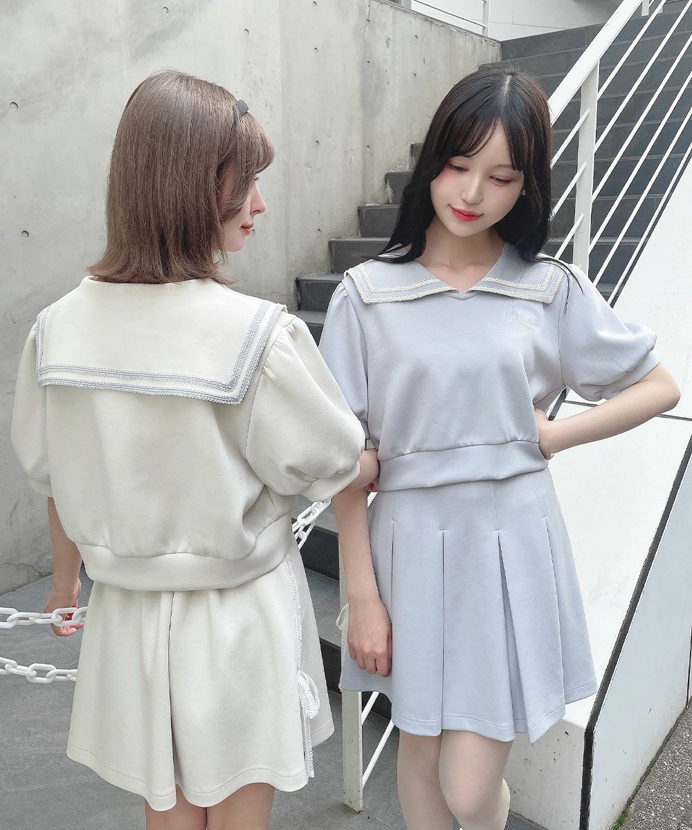 セーラー襟がカワイイ夏カラートップス🌻