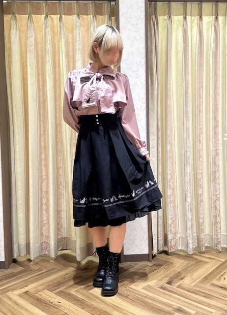 新作猫モチーフコーデ