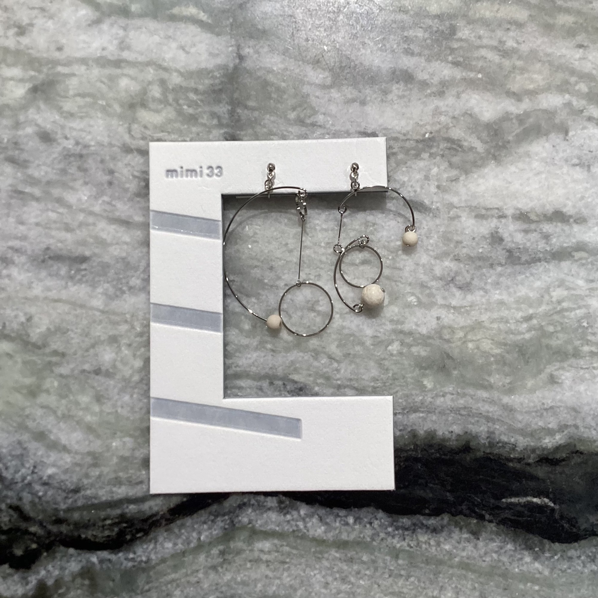 【スタッフおすすめ🪄アシンメトリーイヤリング🫧】