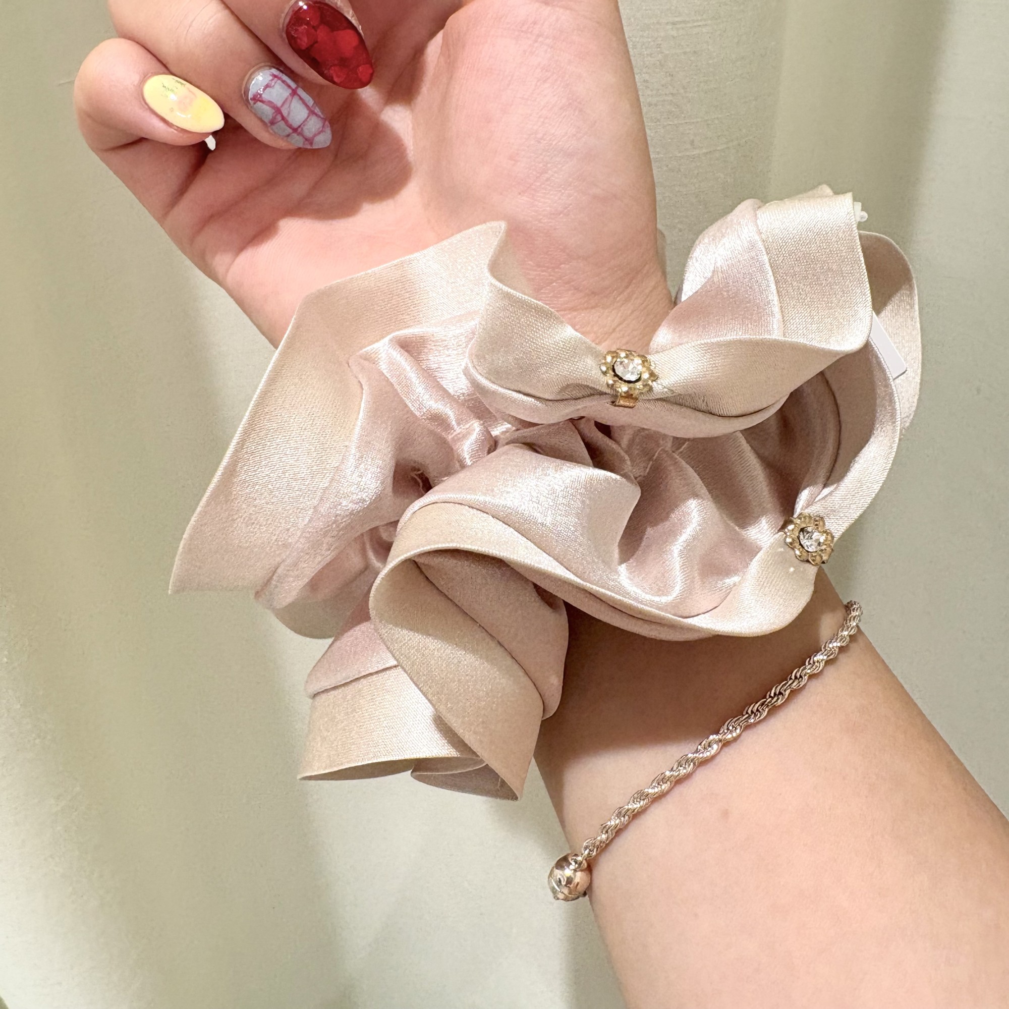 New🌟ビジュー付きシュシュ💎✨