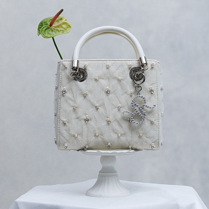 【RANDA（ランダ）】“LUXURY ITEM”  オリジナルビジューBAG〈11月14日（金）発売開始〉