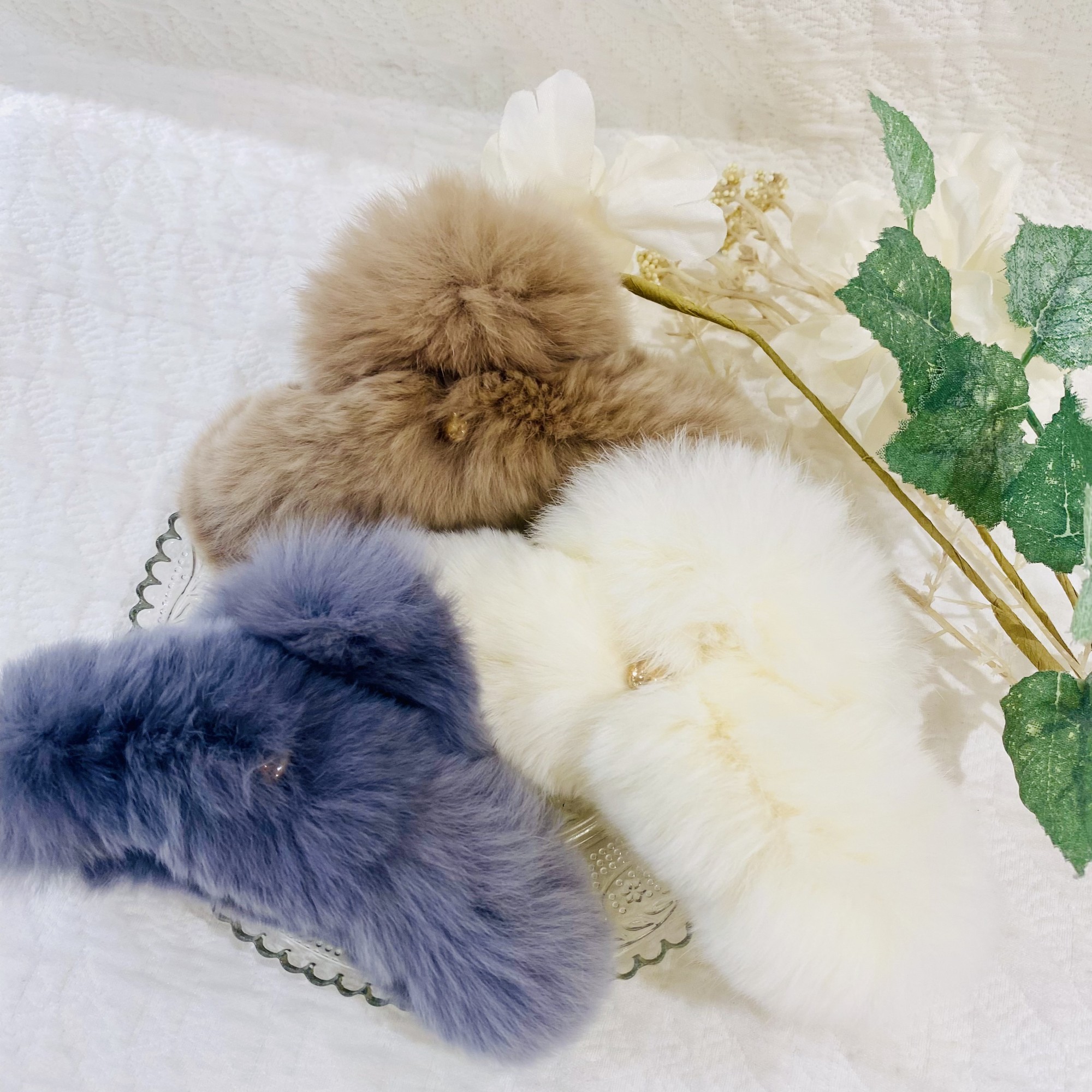 「新作アイテム」メタル付きファーバンス❣️