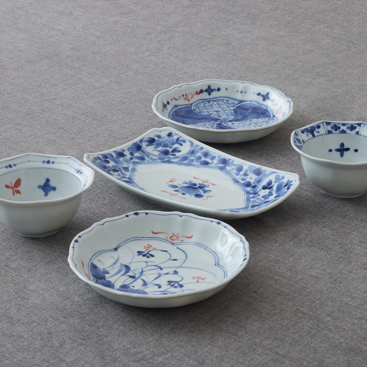 【新商品】華やかな赤絵の器シリーズ