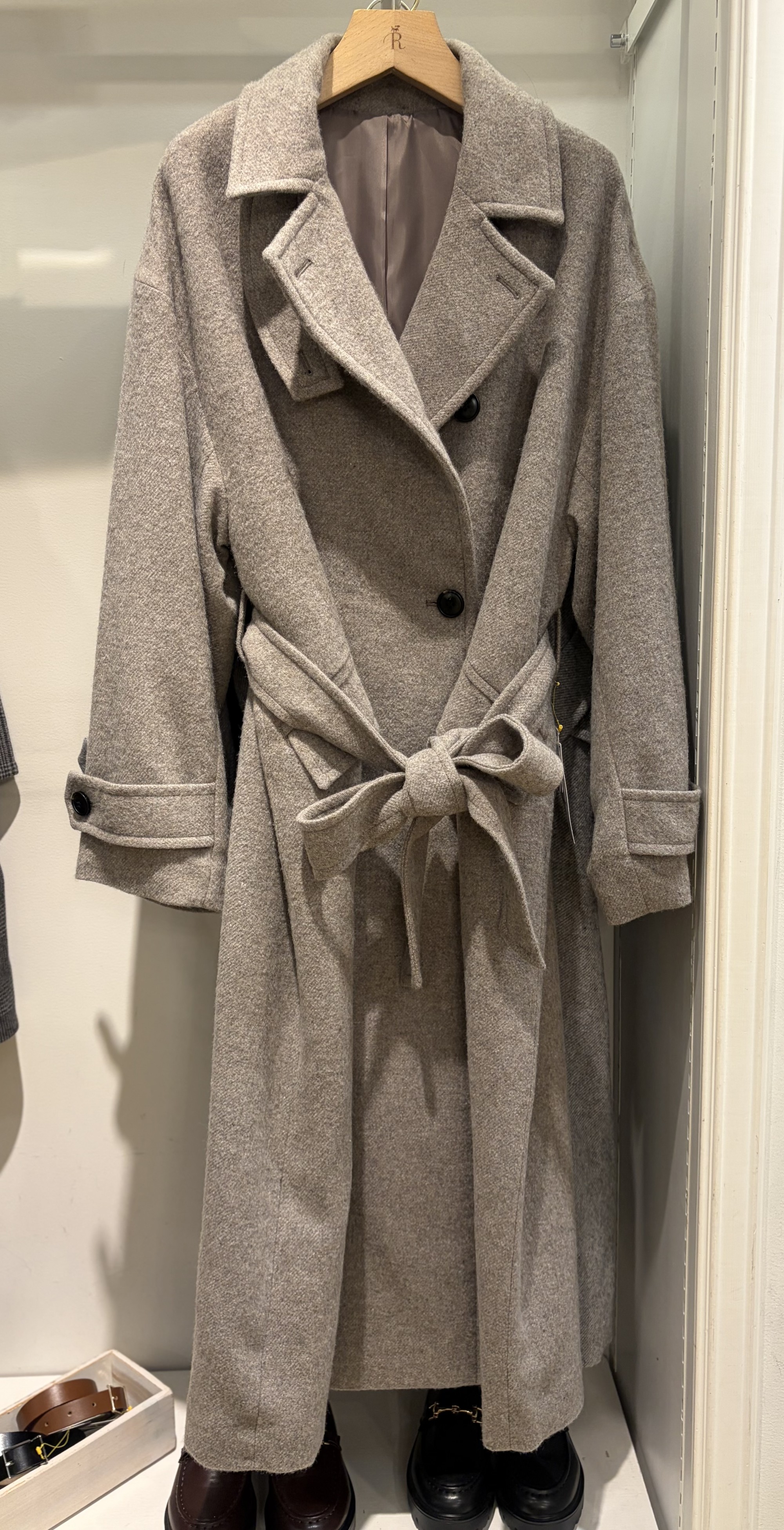 【通勤にも◎上品でシンプル】ロングコート