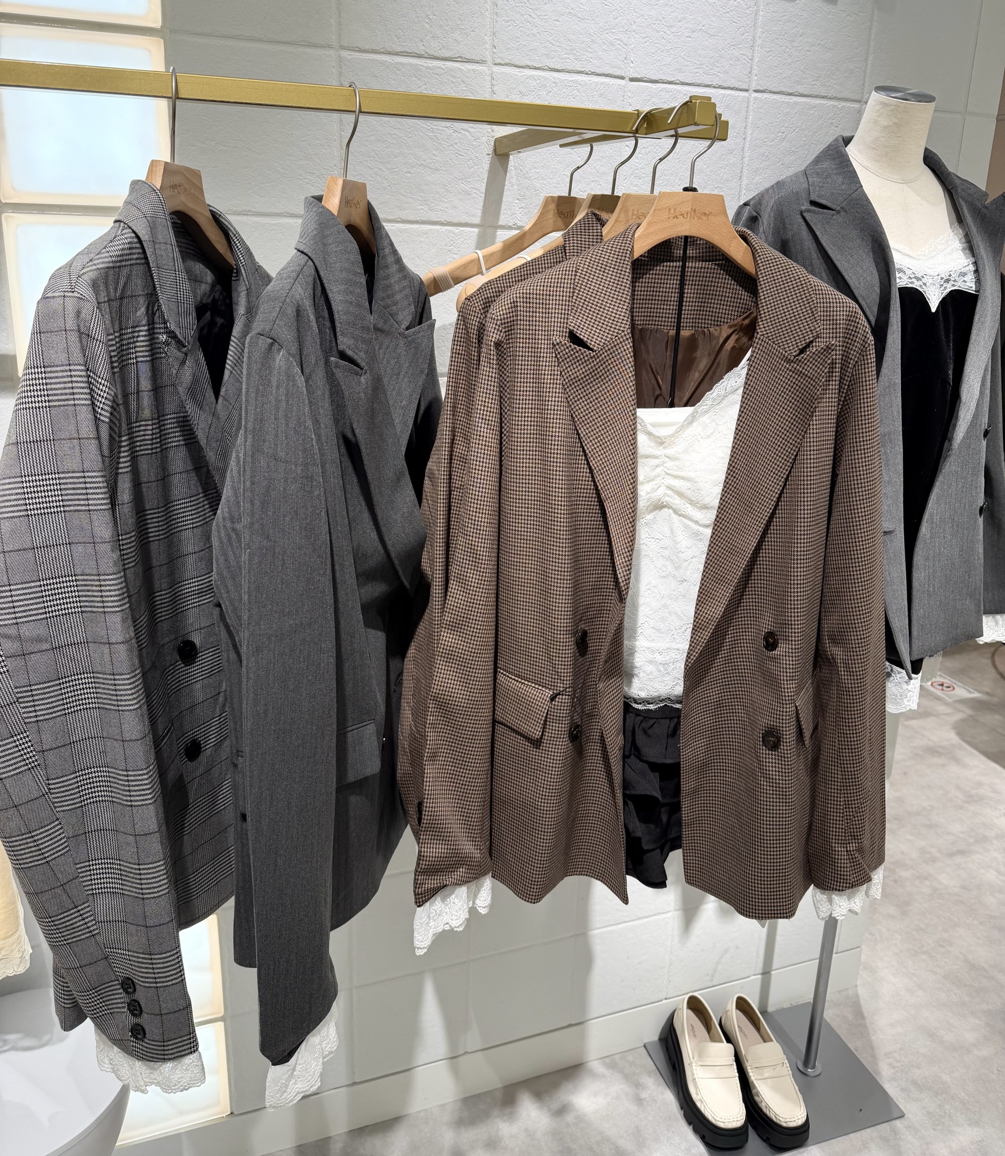 【キレイめ⭐️】レーススリーブミドルジャケット