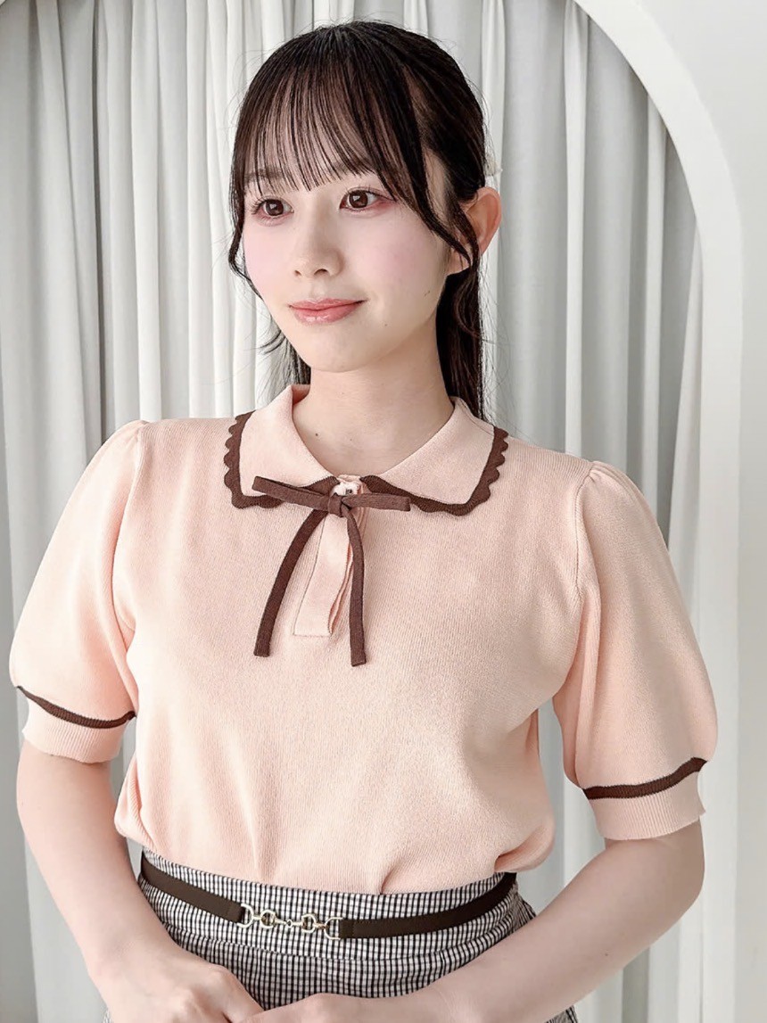 チョコレートのようなブラウンの配色ラインがキュートなニットポロ♡