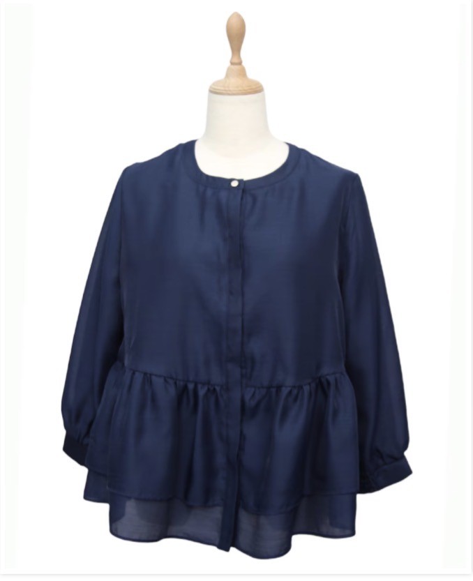 春のきれいめカジュアルコーデにマストな一枚！新作ブラウス☘️