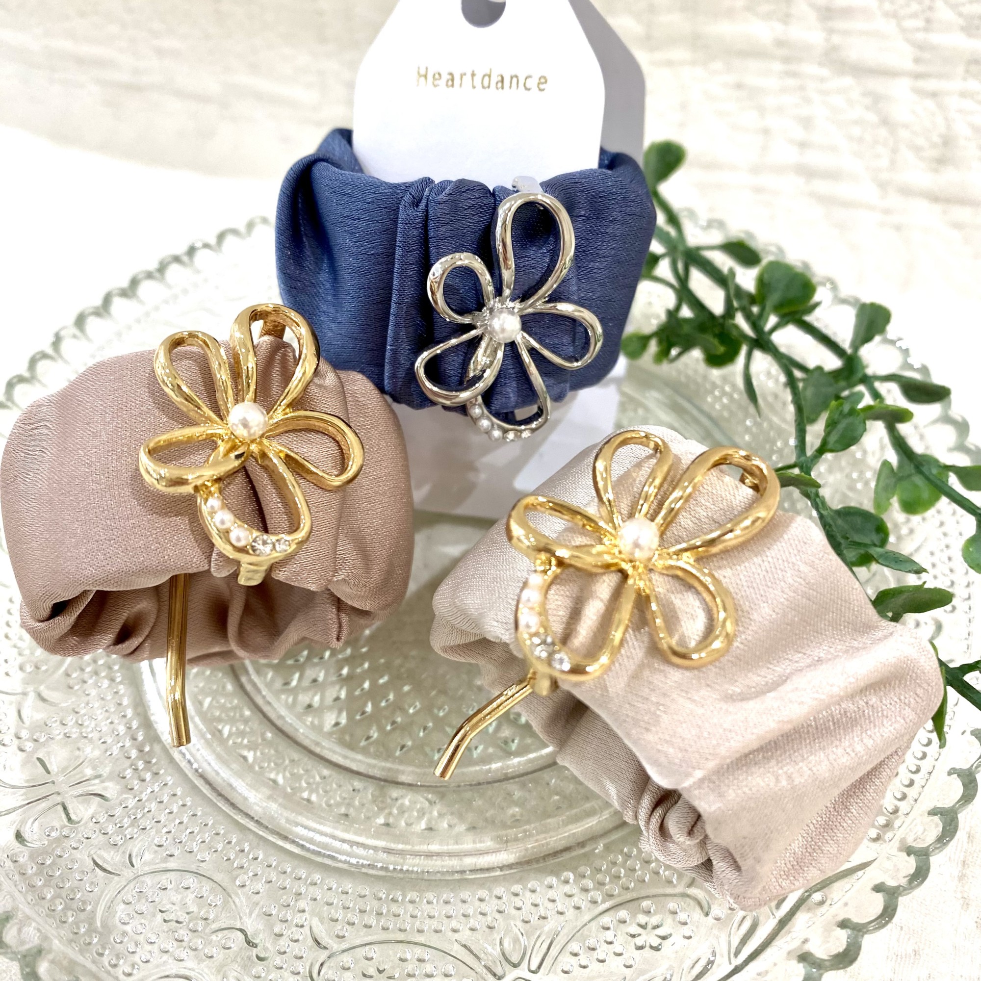 【新作アイテム】フラワーロールクラップフックポニー✨💐