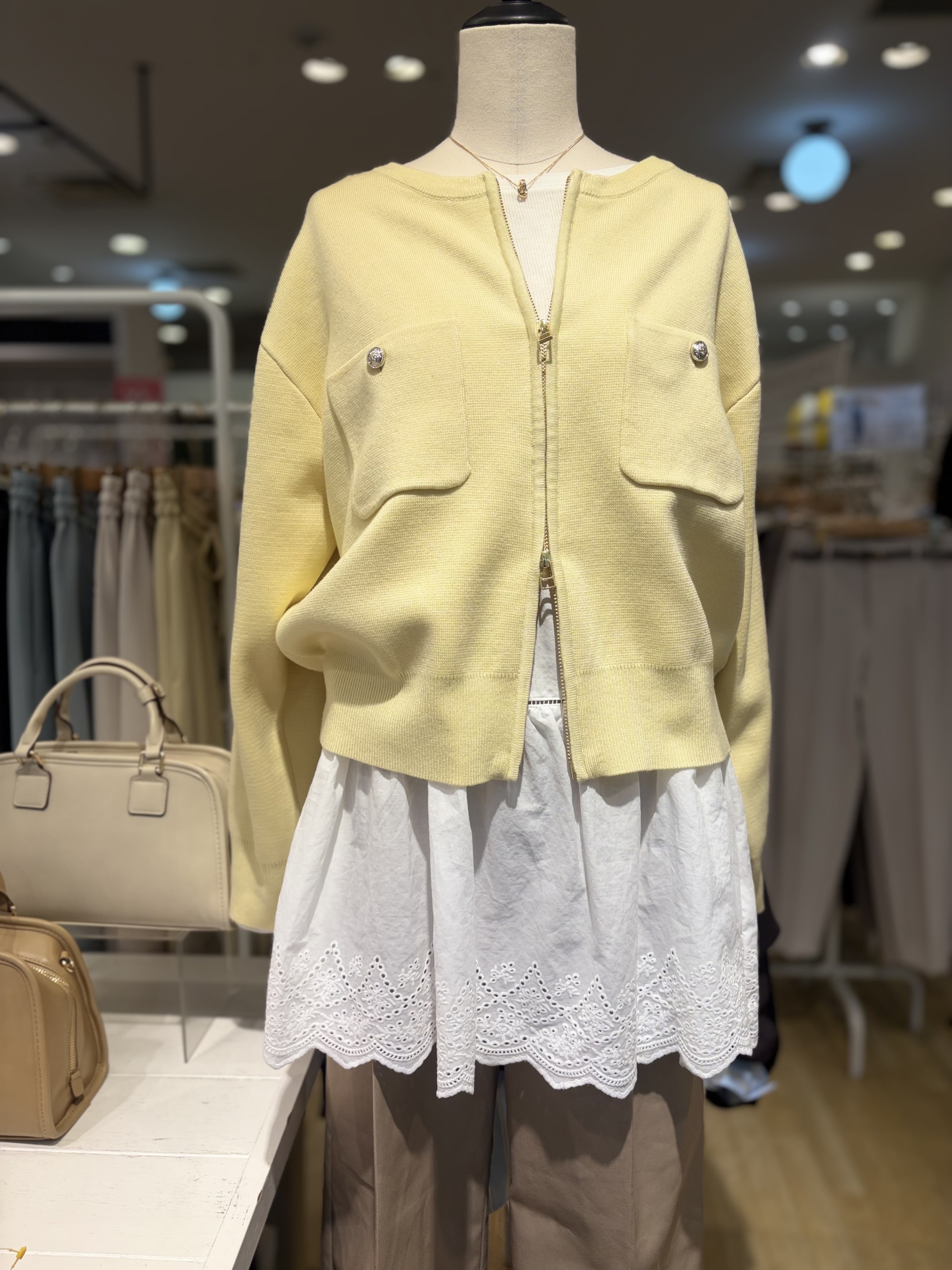 【甘さ控えめ、大人にちょうどいい】レースレイヤード