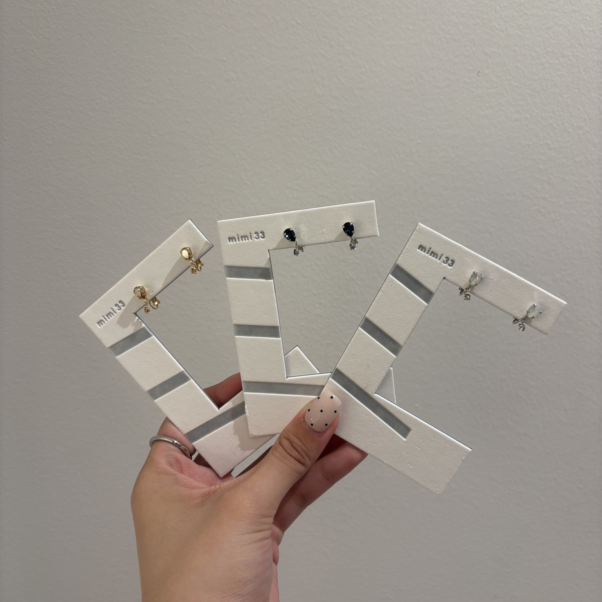 【🎀大人可愛いビジューイヤリング🎀】