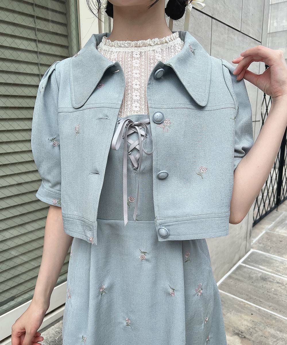 小花刺繍がガーリーなシャツジャケット🪻