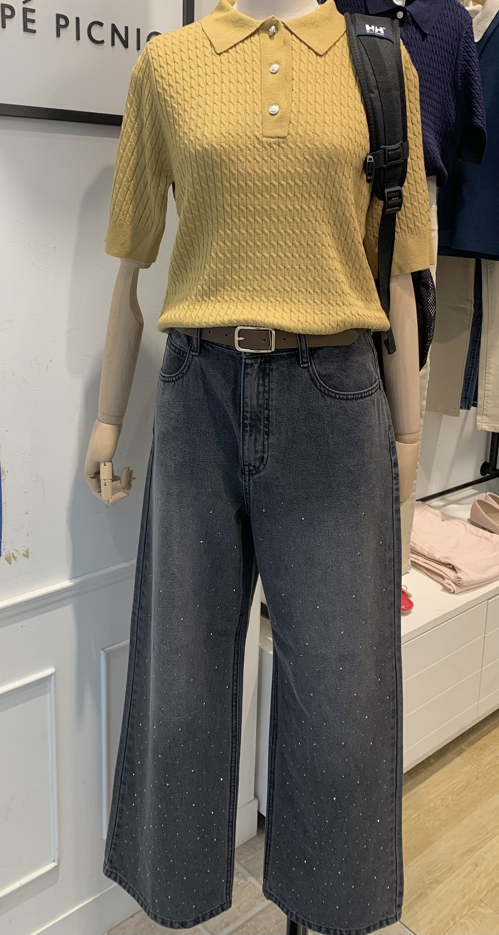 【きらめくビジュー…✨！】デニムパンツ