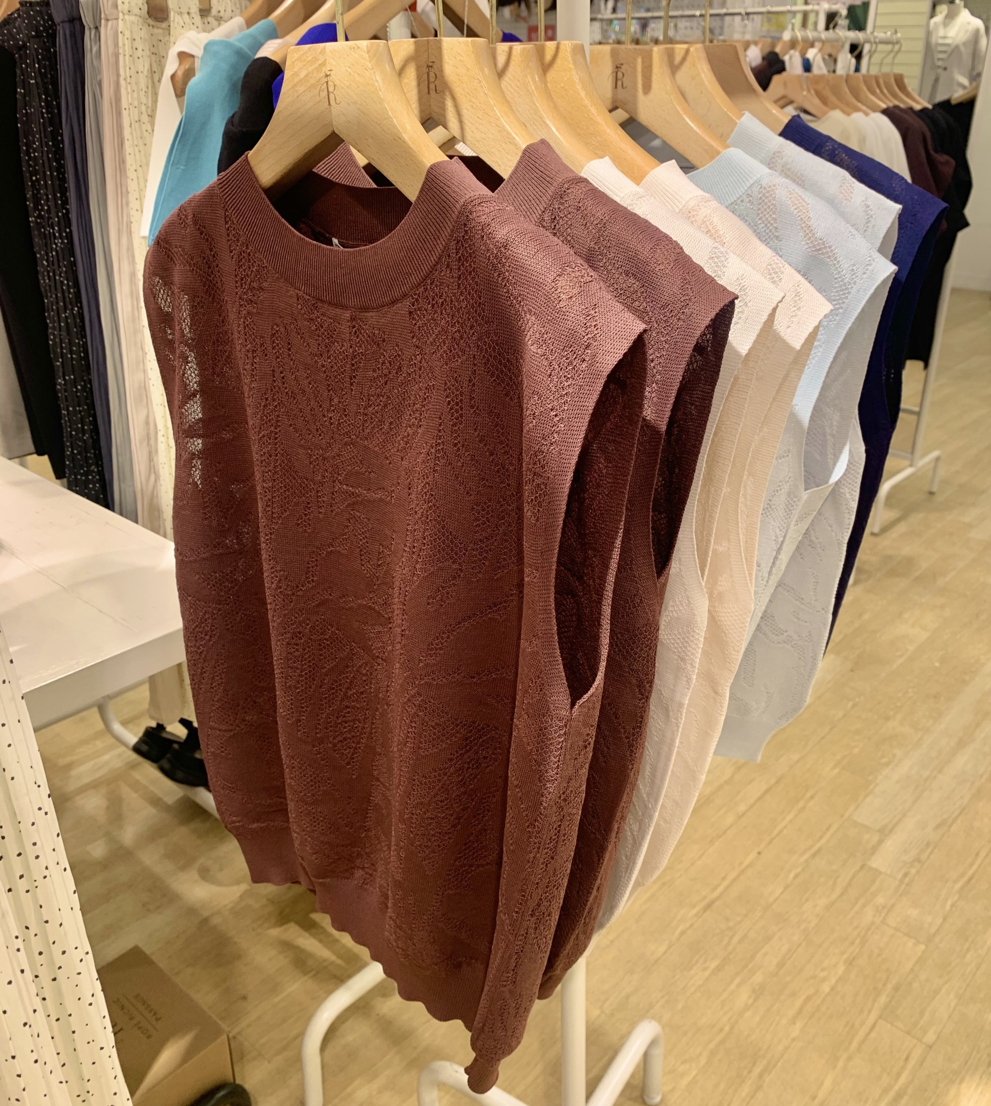 【こなれ感たっぷりの一着】フレンチサマーニット