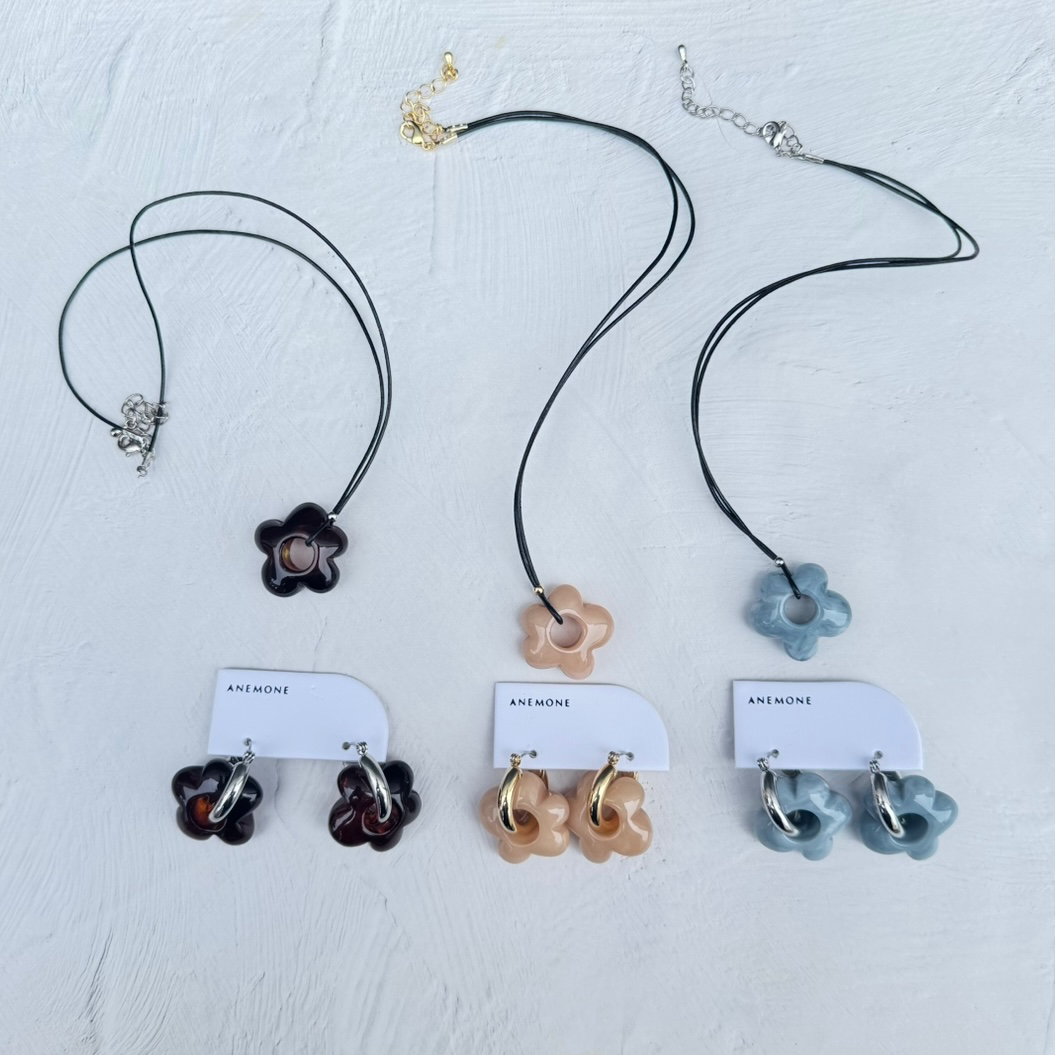 《NEW ARRIVAL》
