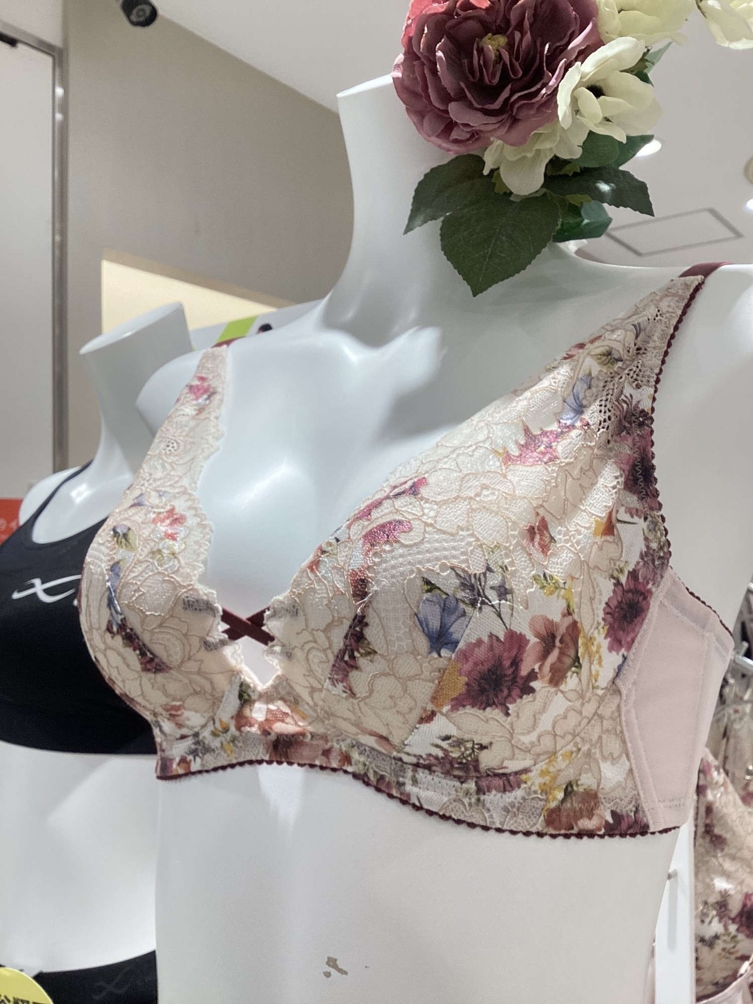 【ブラ】つけるだけでバストケアが叶う？🪄