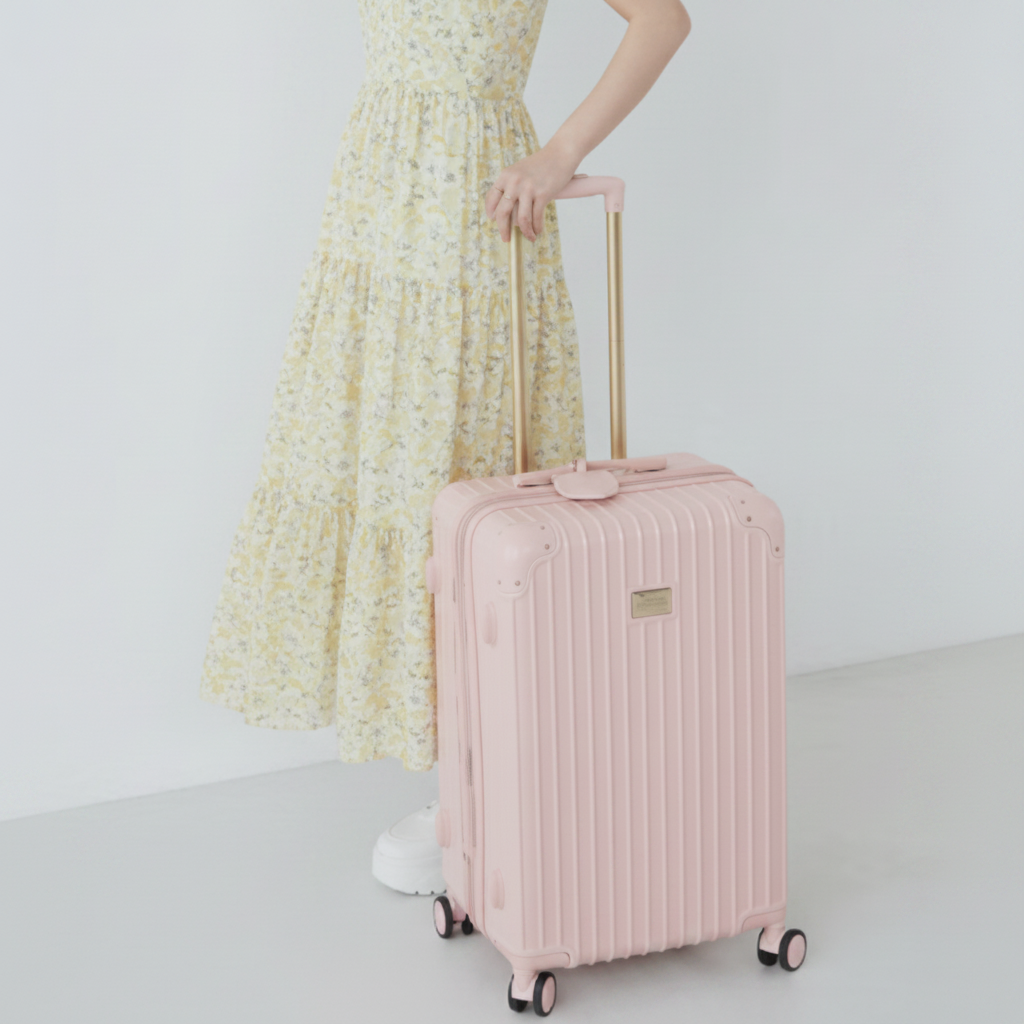 人気急上昇!旅気分高まるパステルキャリー
