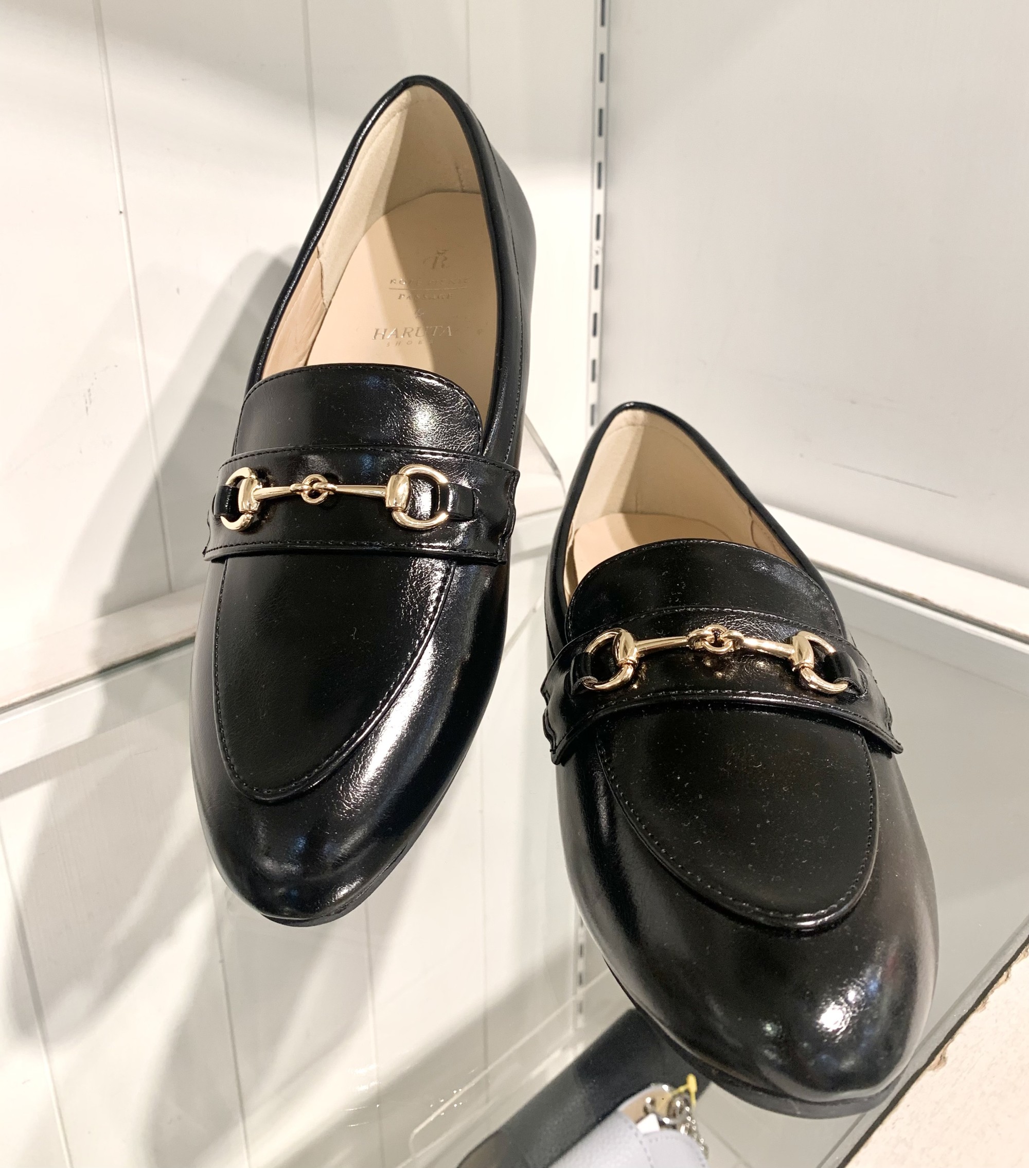 【オンオフ使える…】フラットローファー