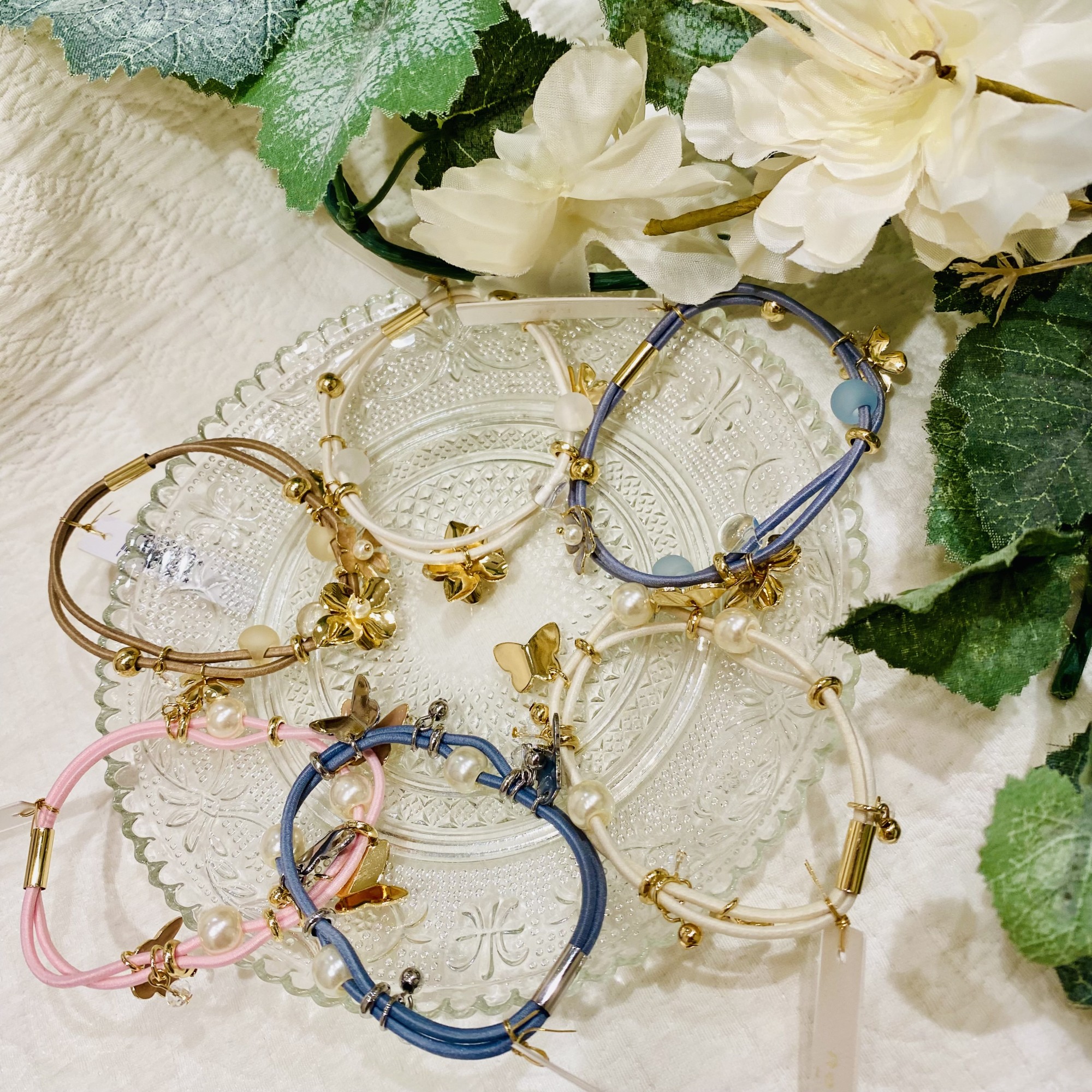 「新作アイテム」🦋モチーフヘアゴム🎀