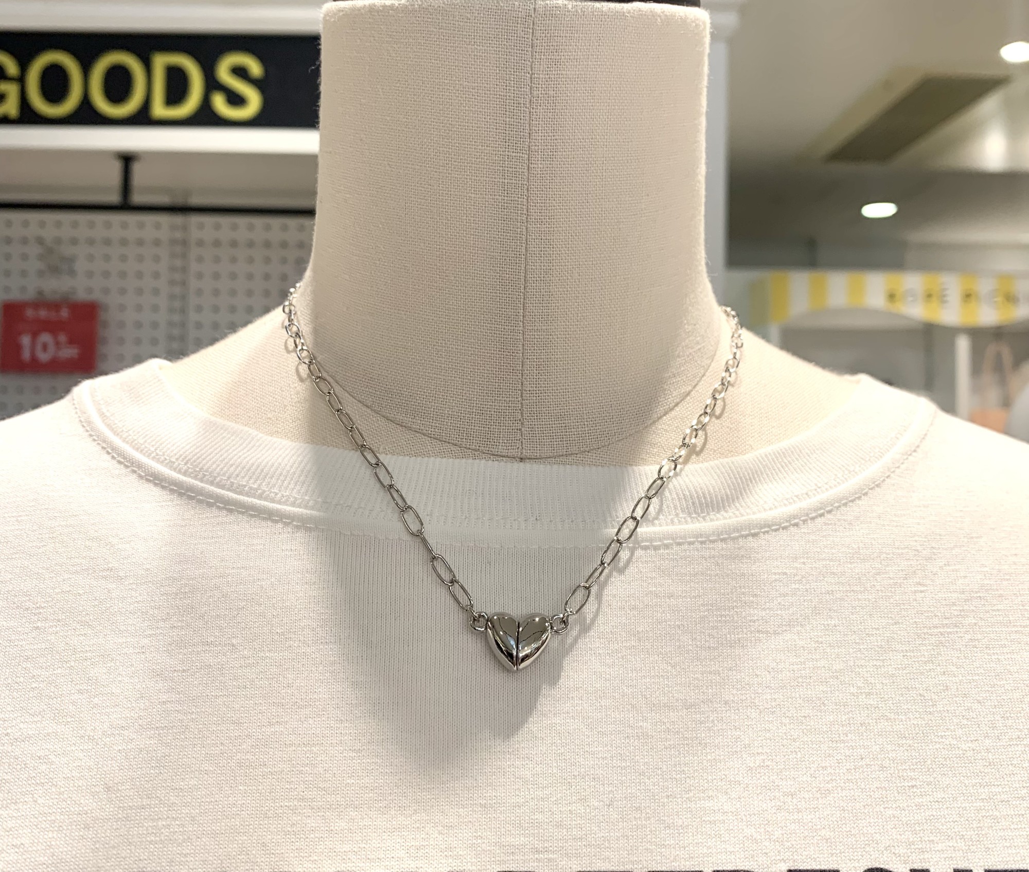 【ハート♡の留め具がポイント】ネックレス