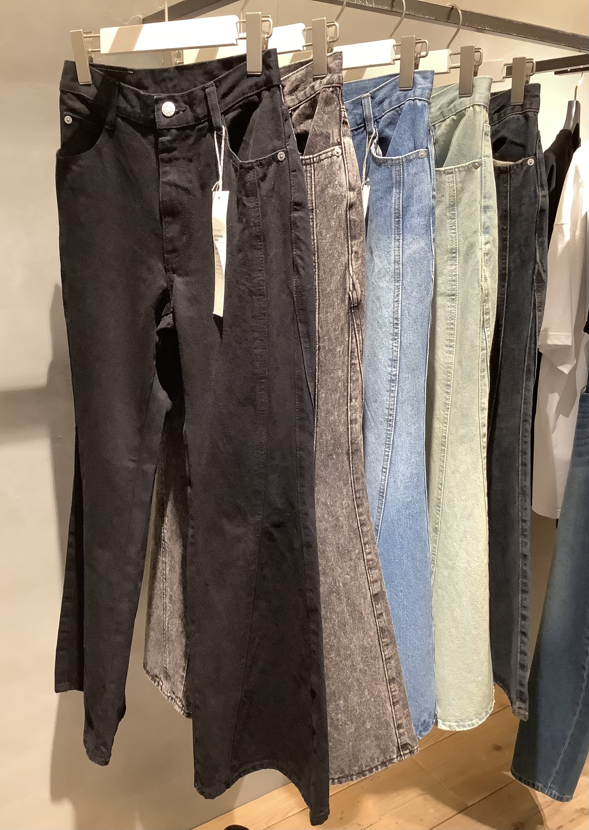 人気のデニム再入荷🙌