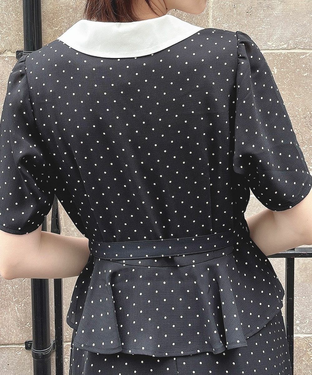 クレリック衿とペプラムシルエットがとびきりクラシカルなワンピース🎀