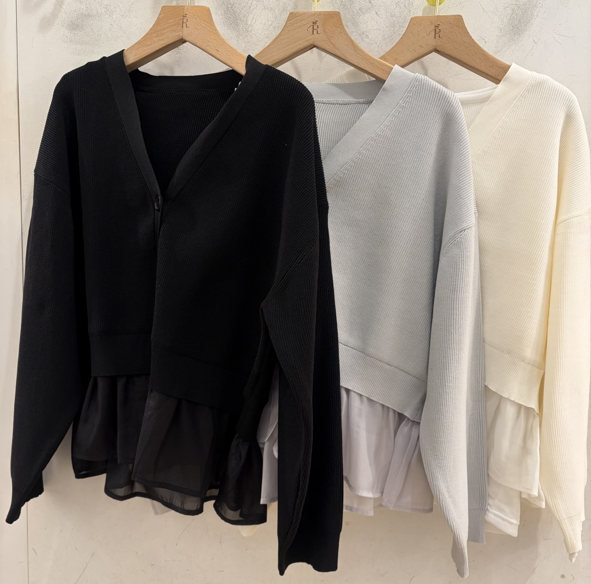 【異素材使いがアクセントに】カーディガン