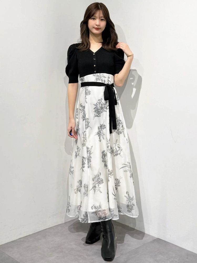 春!定番花柄ワンピース