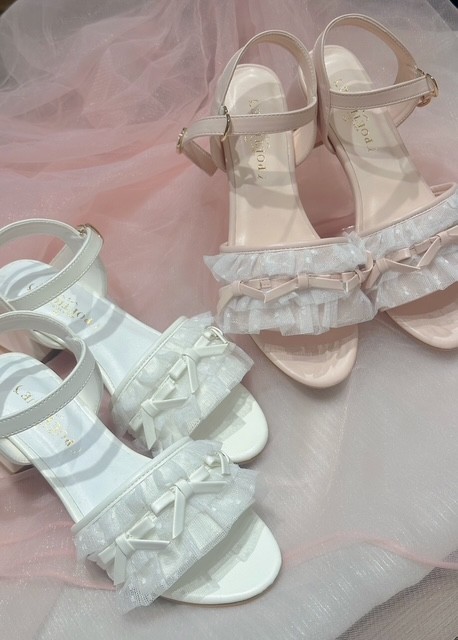 足元まで可愛いサンダル