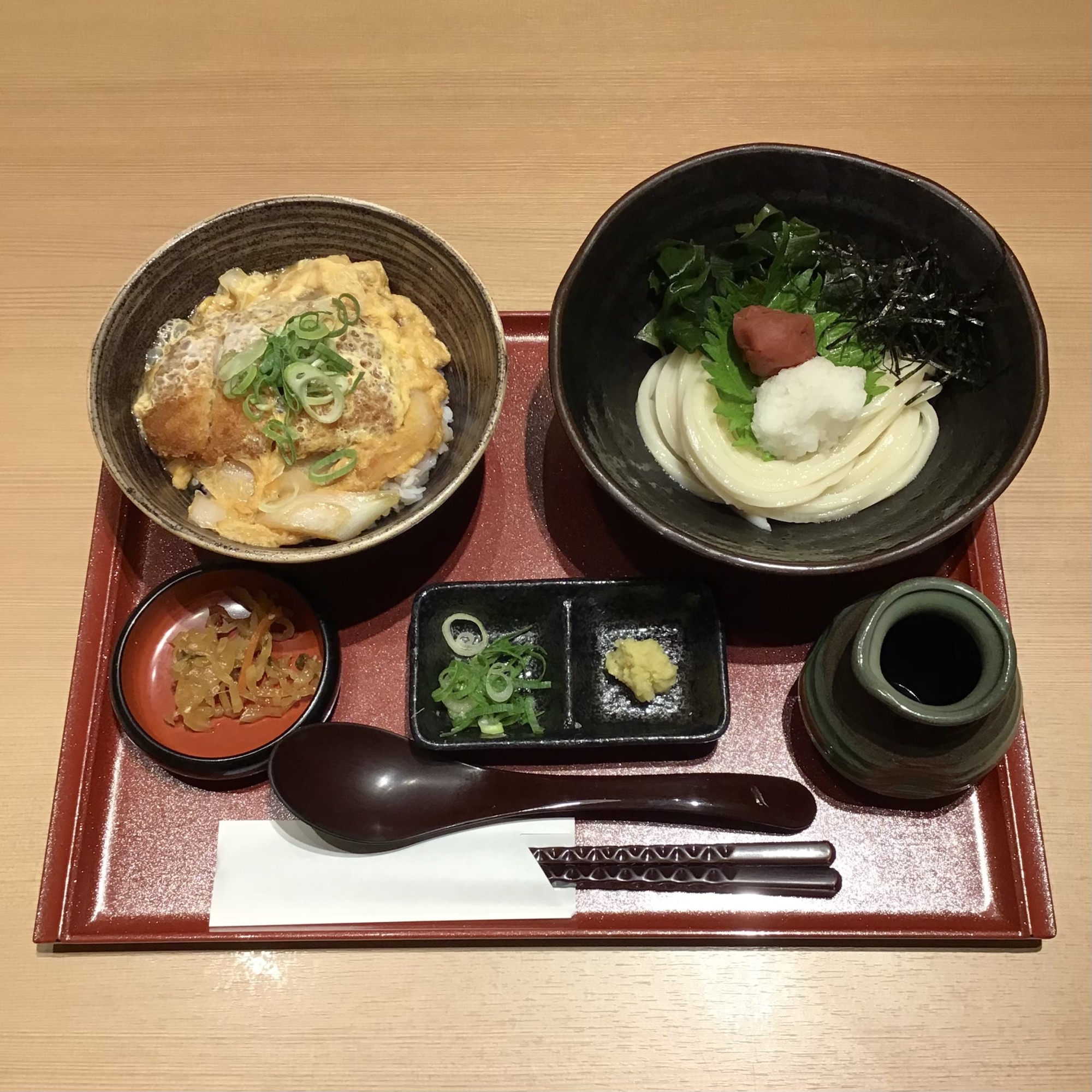【大人気✨】お好みの丼と小うどんが選べる定食