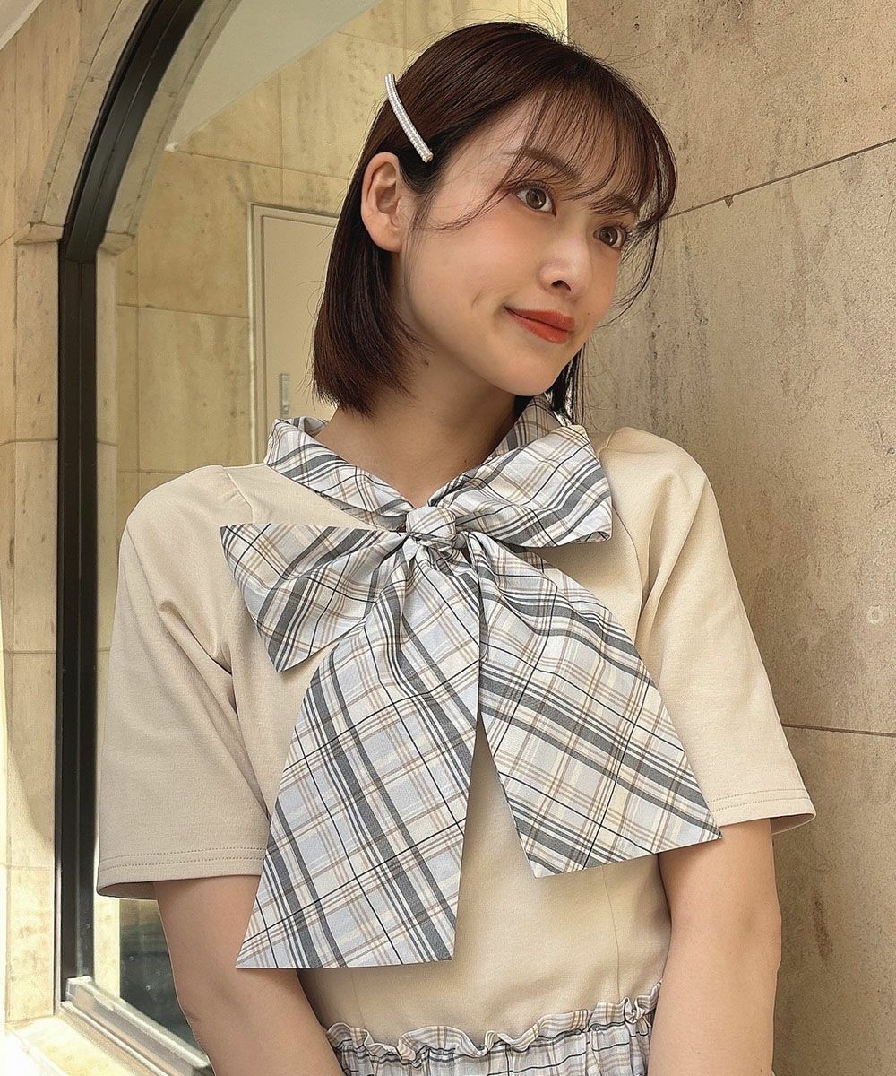 フロントのビッグリボンが目を惹くカットトップス🎀