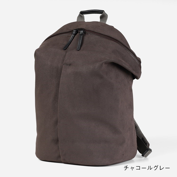 行楽シーズンにぴったり！軽くておしゃれなフェイクスエードブレッタリュック