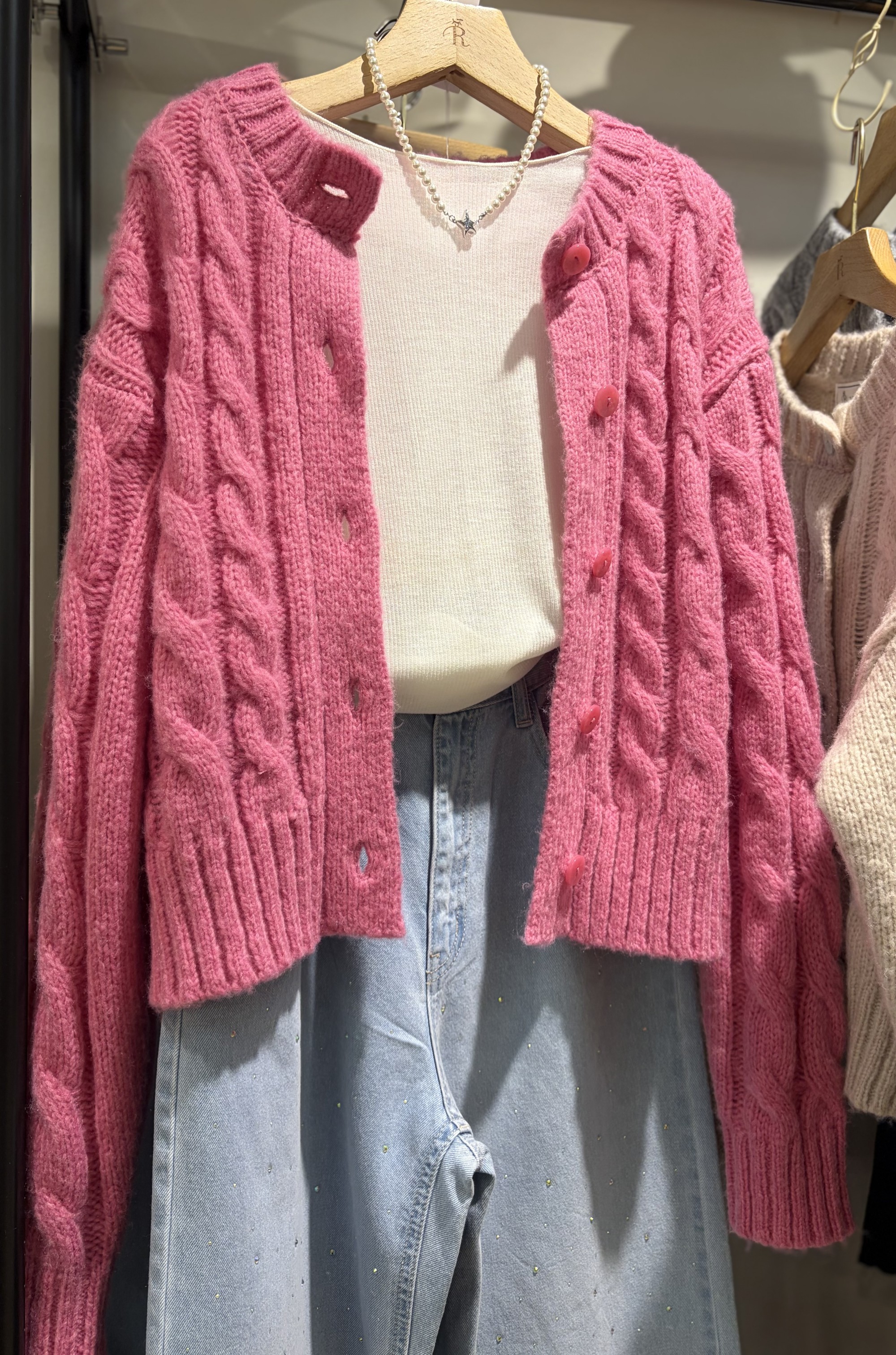 【冬のコーデを華やかに彩る⭐︎】ショートニット