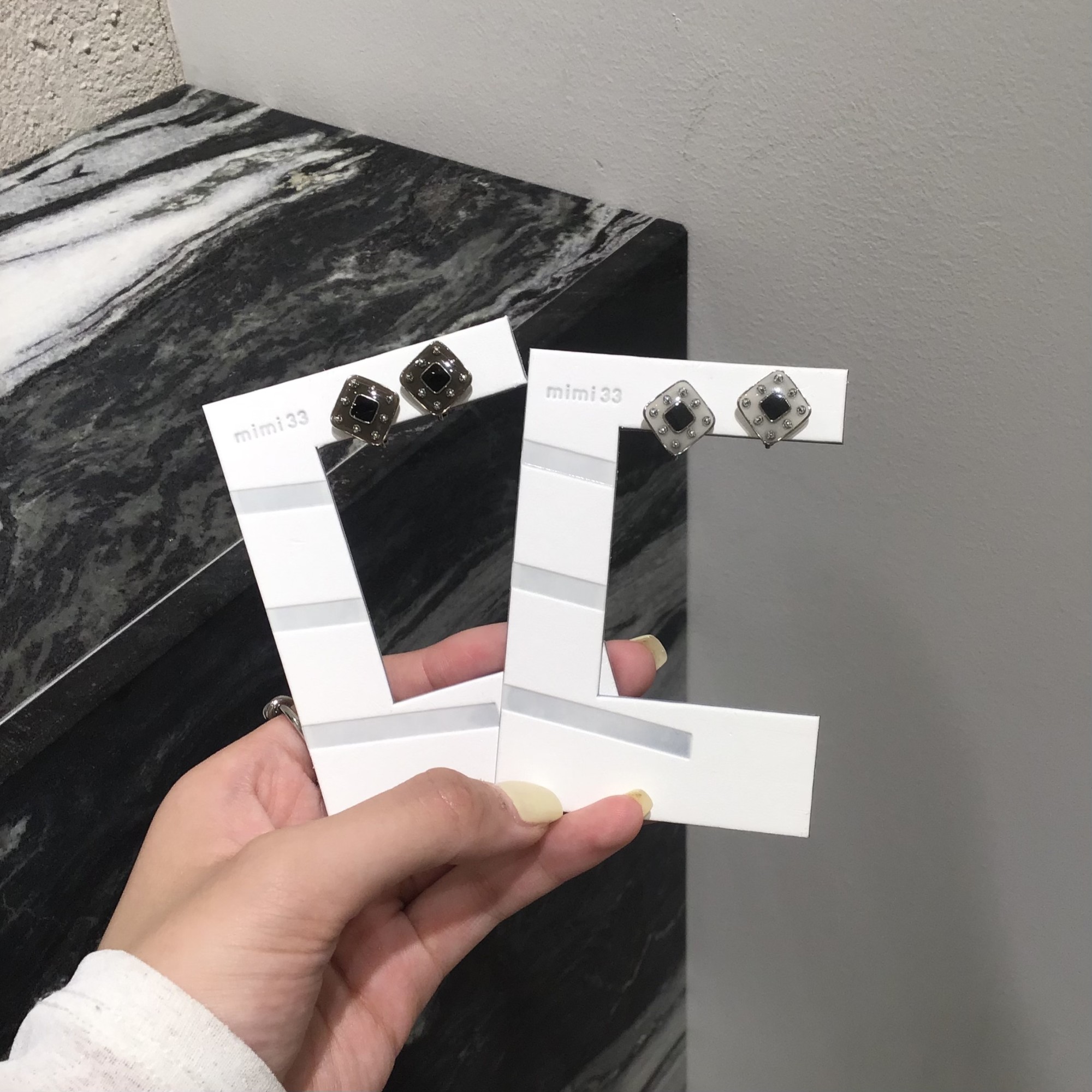 【スタッフおすすめ✨存在感あるイヤリング🩶】