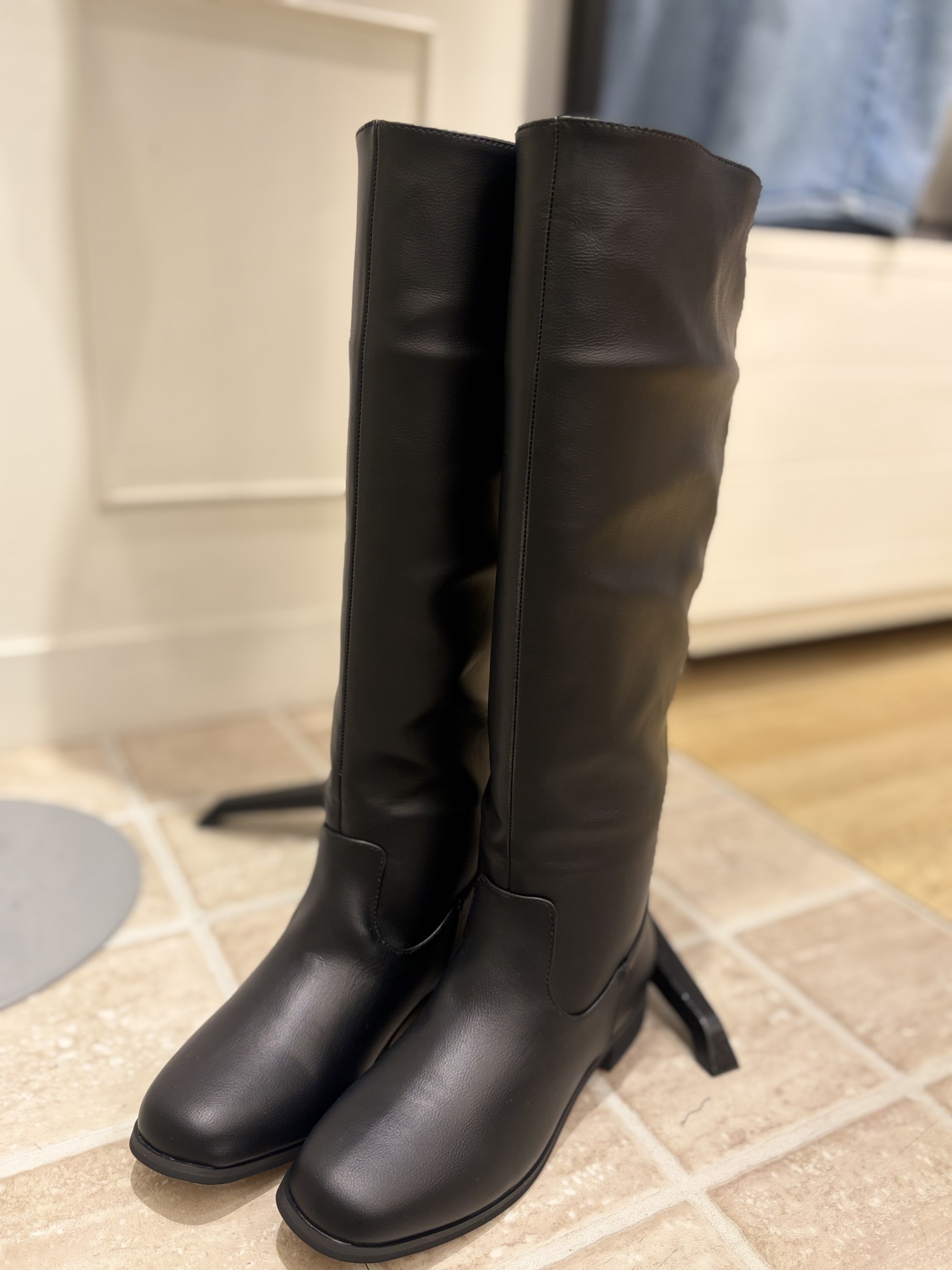 【美しさと履き心地を両立】ロングブーツ