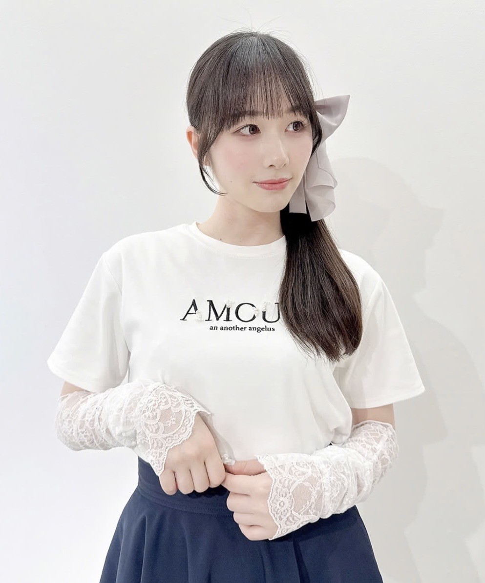 フレンチなロゴ刺繍が目を惹くTシャツ🩵