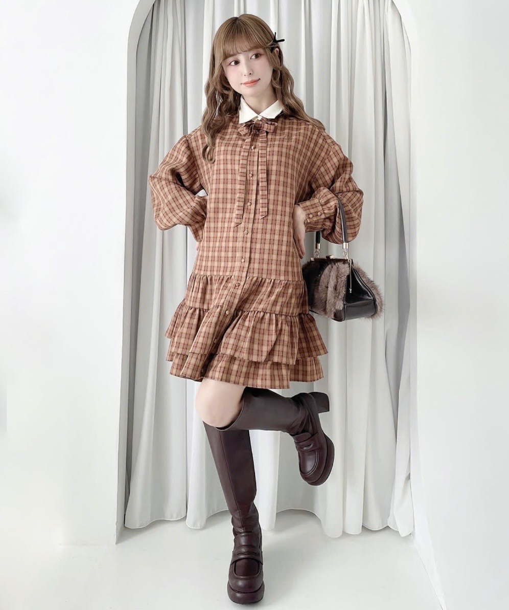 ティアードフリルがトレンドライクな可愛さのシャツワンピース♡