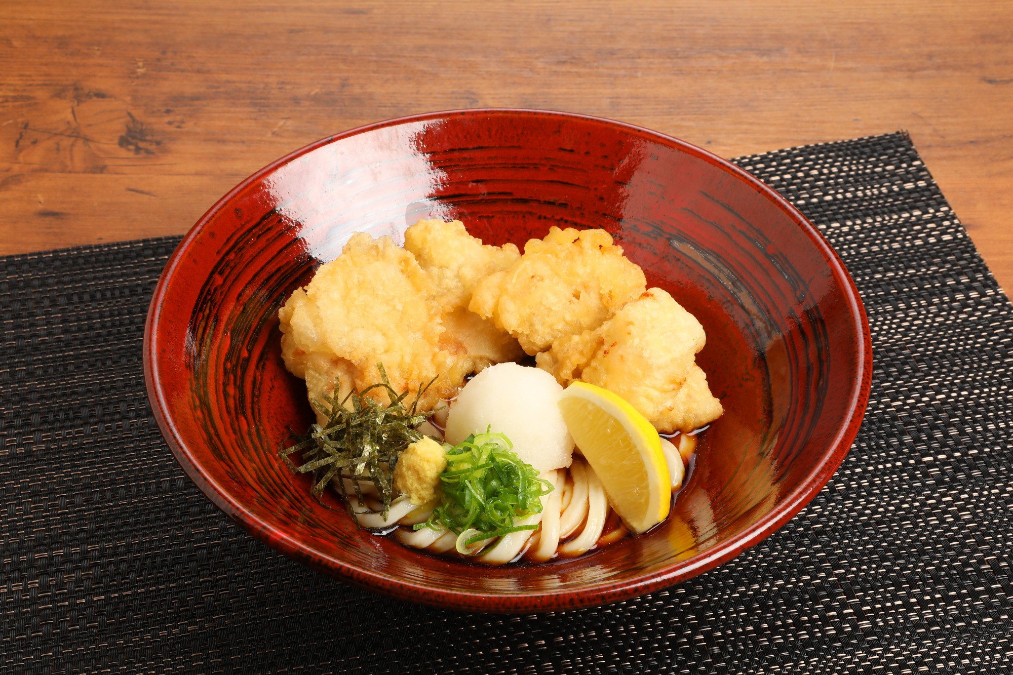 ボリューム満点🌟冷やしとり天おろしうどん